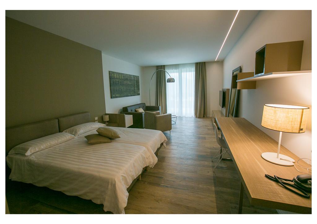 Ca' Barbini Resort Garda  Bagian luar foto